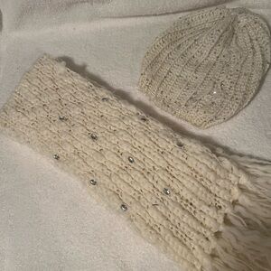 Elegant Cream Knit Scarf and Beanie Set